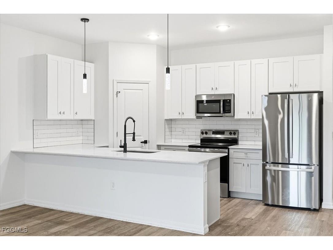2530/2532 NW 31st Avenue Cape Coral FL 33993 2026002080 image10