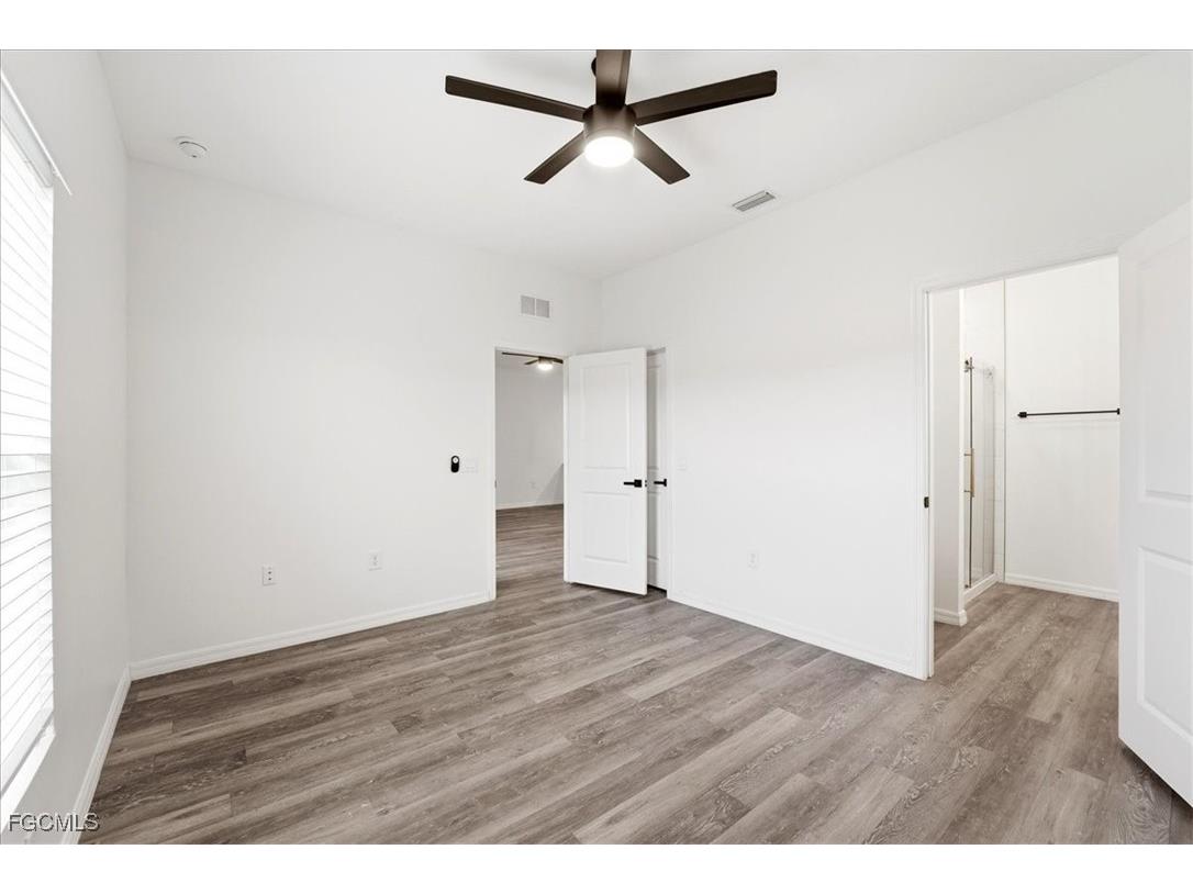 2530/2532 NW 31st Avenue Cape Coral FL 33993 2026002080 image13
