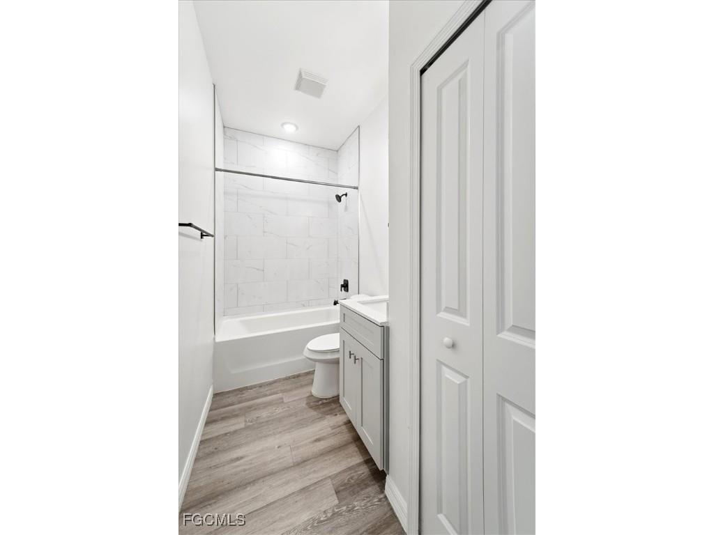 2530/2532 NW 31st Avenue Cape Coral FL 33993 2026002080 image22