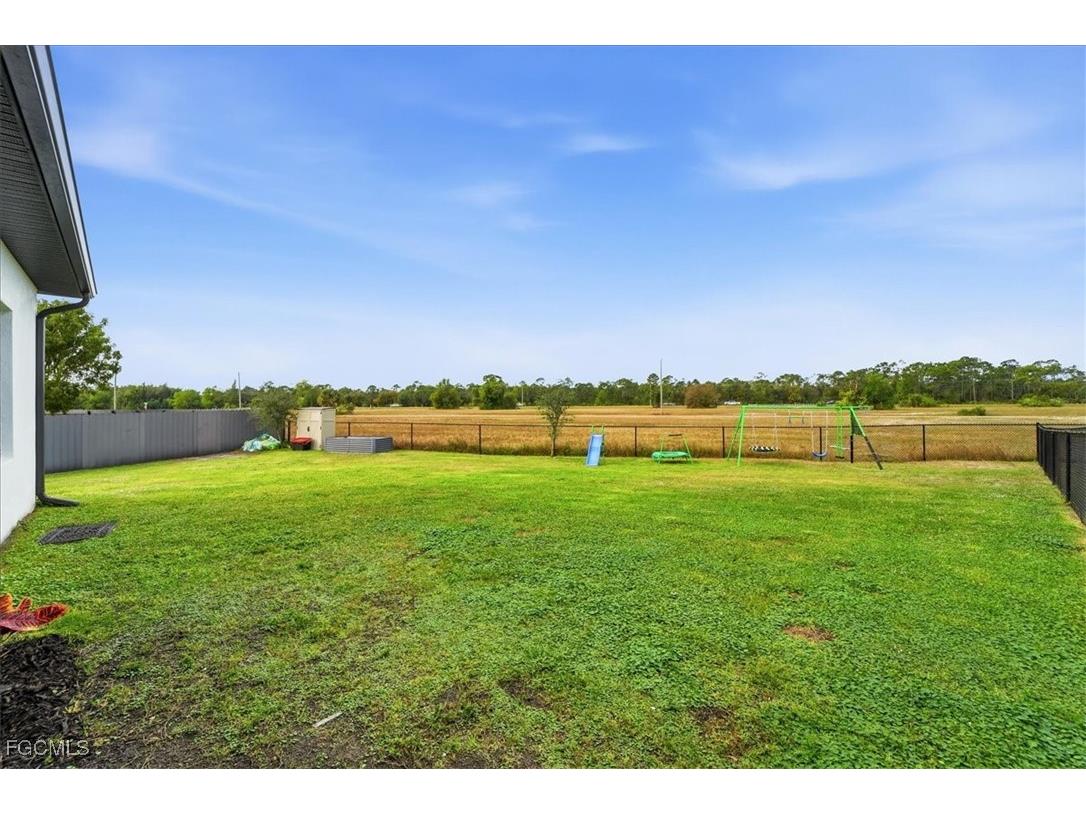 2530/2532 NW 31st Avenue Cape Coral FL 33993 2026002080 image27
