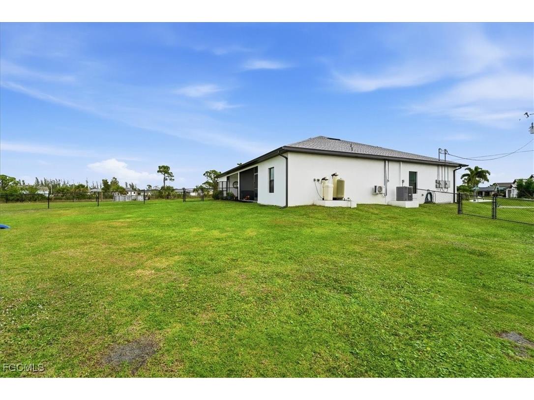 2530/2532 NW 31st Avenue Cape Coral FL 33993 2026002080 image28