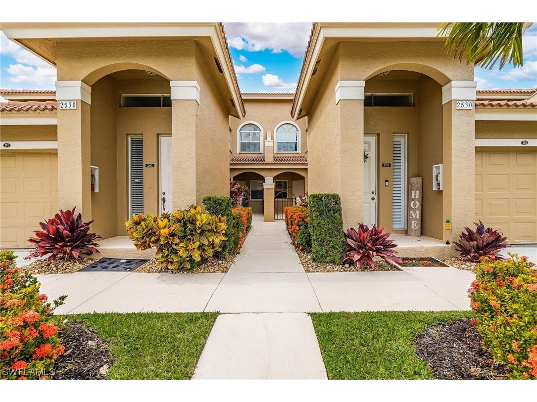 2530 Aspen Creek Lane #102 Naples FL 34119 223040194 image1