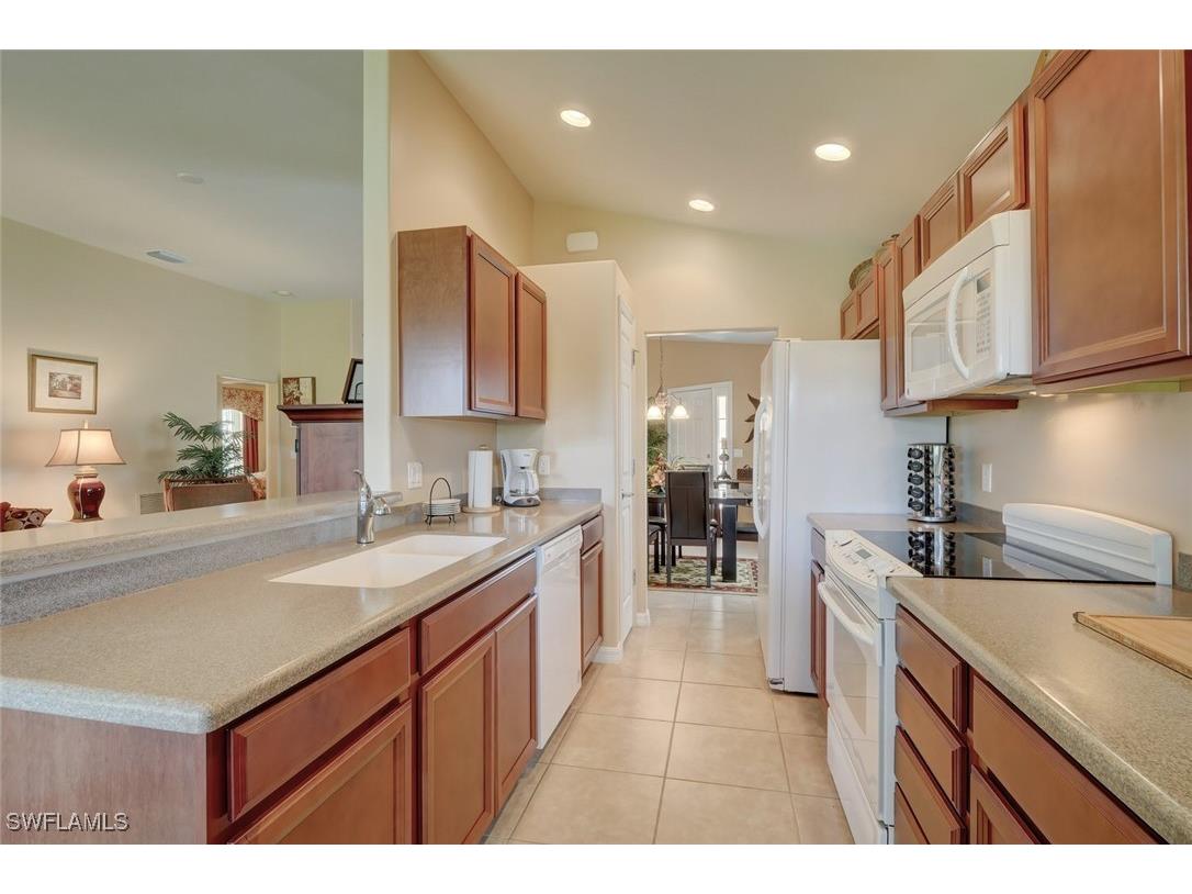 2530 Greendale Place Cape Coral FL 33991 225054196 image11