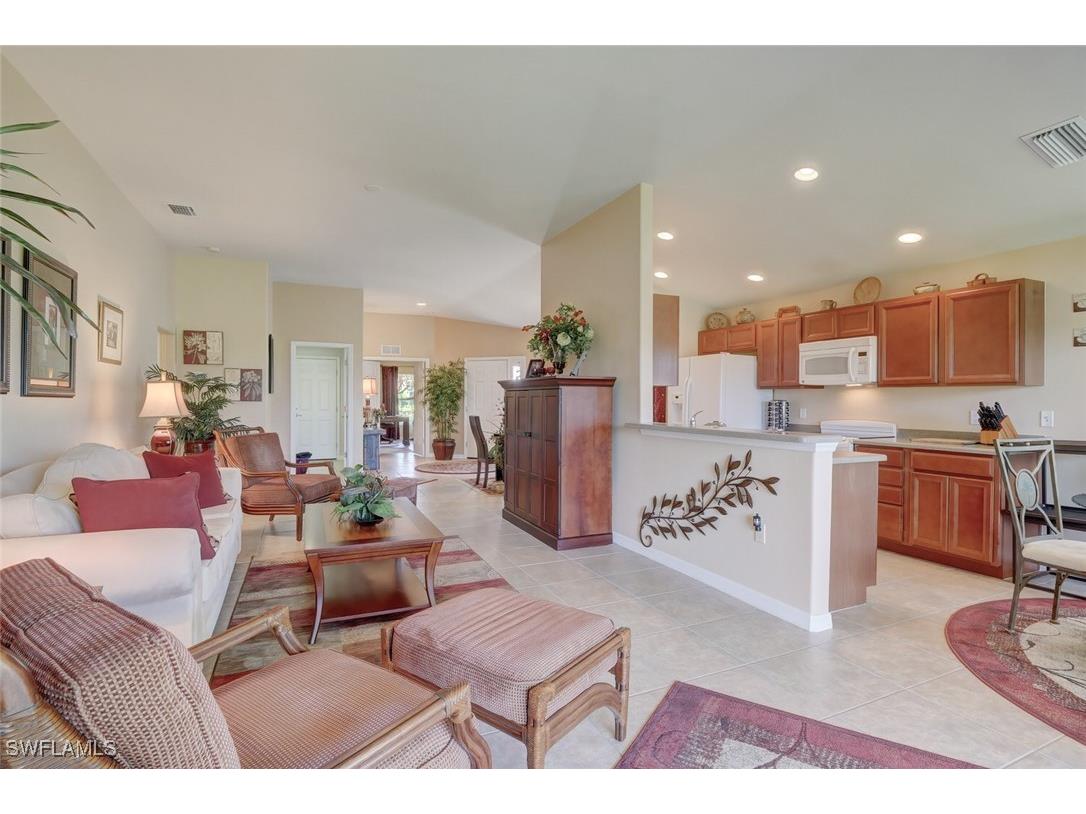 2530 Greendale Place Cape Coral FL 33991 225054196 image7