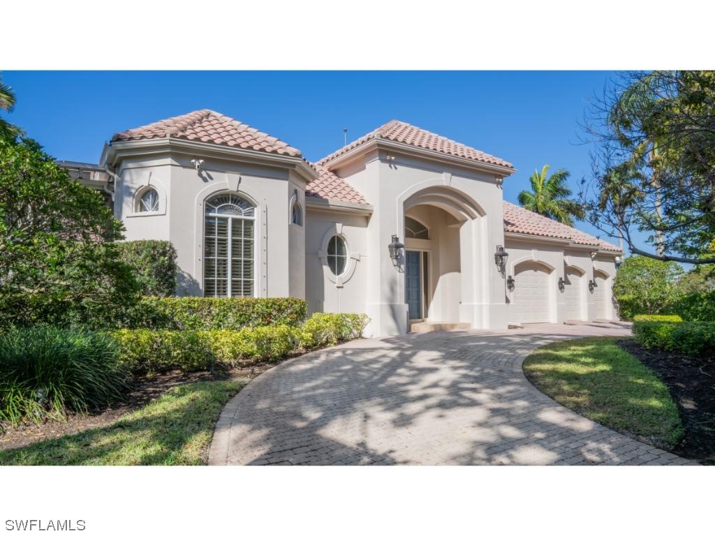 2530 Half Moon Walk Naples FL 34102 224016723 image1