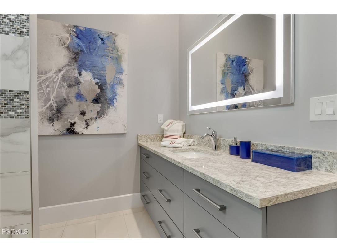 2530 NW 14th Terrace Cape Coral FL 33993 2025015542 image24