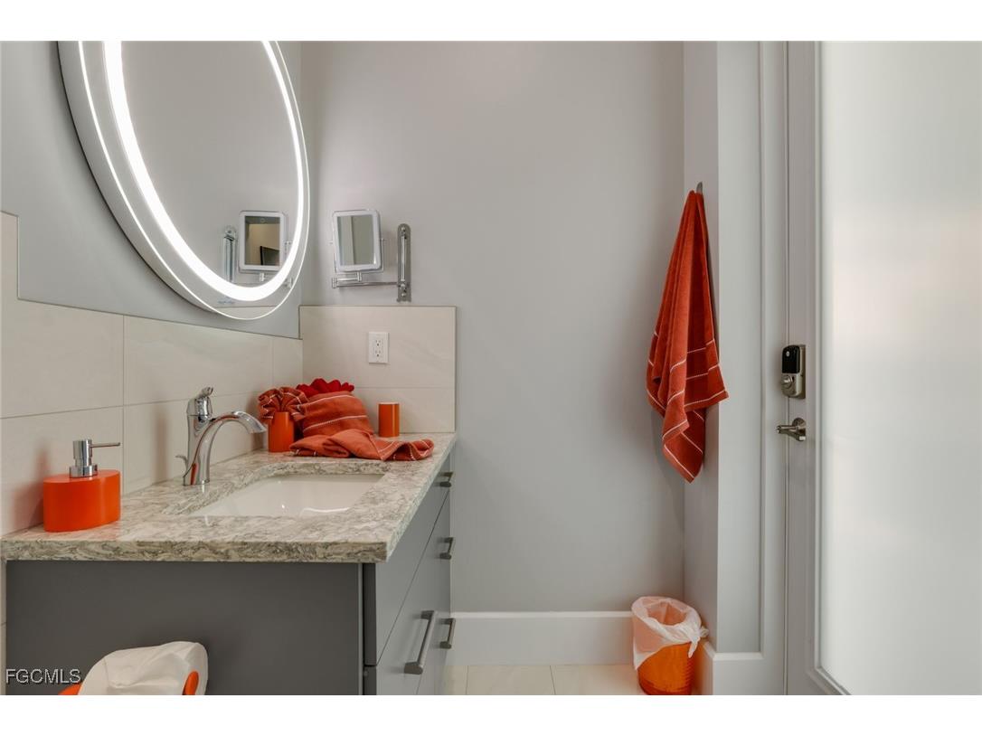 2530 NW 14th Terrace Cape Coral FL 33993 2025015542 image28