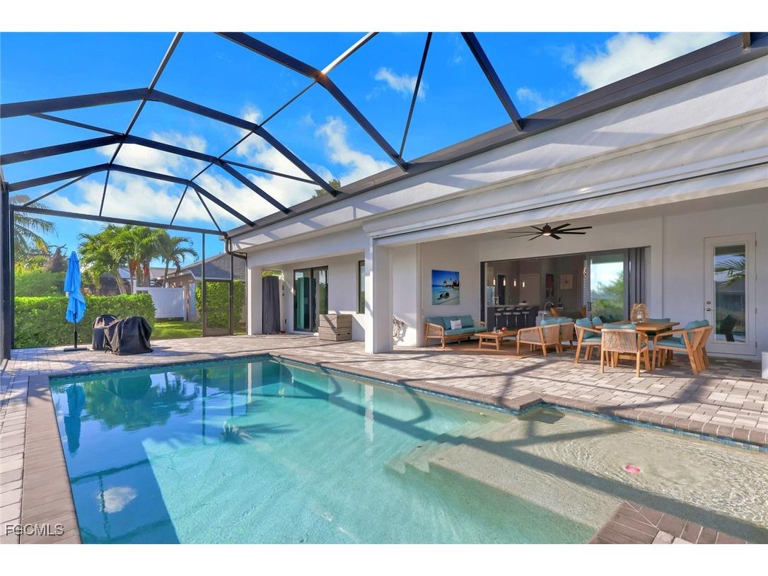 2530 NW 14th Terrace Cape Coral FL 33993 2025015542 image34