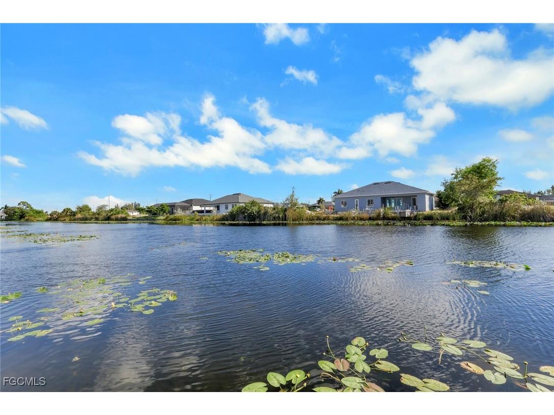 2530 NW 14th Terrace Cape Coral FL 33993 2025015542 image38