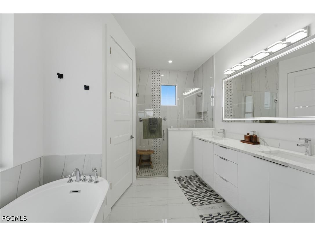 2530 SW 4th Place Cape Coral FL 33914 2026021018 image16