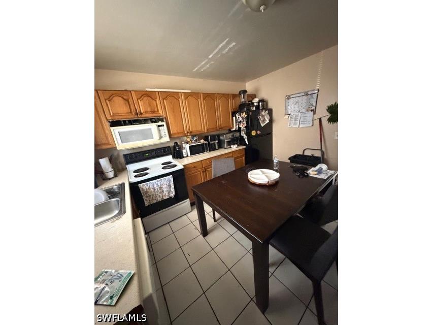 2530 Tropicana Boulevard Naples FL 34116 226015819 image6
