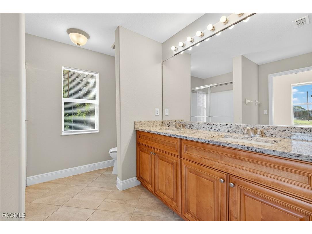 2531 NE 6th Avenue Cape Coral FL 33909 2025017458 image24