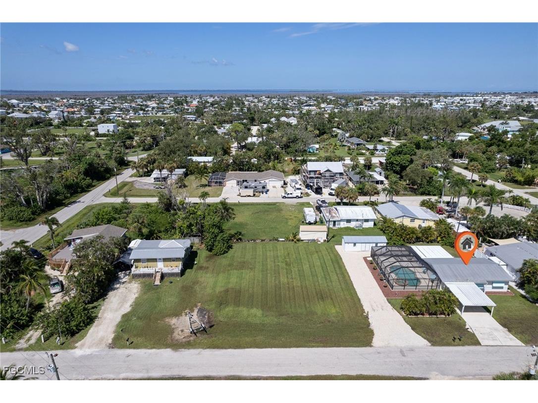 2531 Rose Avenue Saint James City FL 33956 2025008733 image1