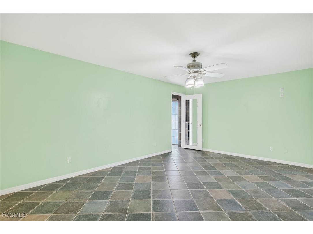 2531 SE 25th Avenue Cape Coral FL 33904 2025019099 image12