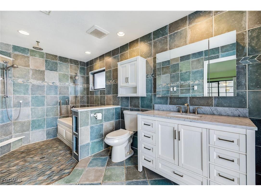 2531 SE 25th Avenue Cape Coral FL 33904 2025019099 image14