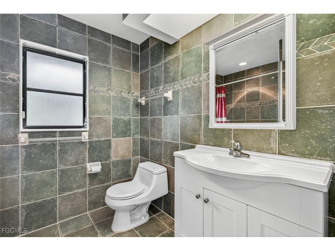 2531 SE 25th Avenue Cape Coral FL 33904 2025019099 image17