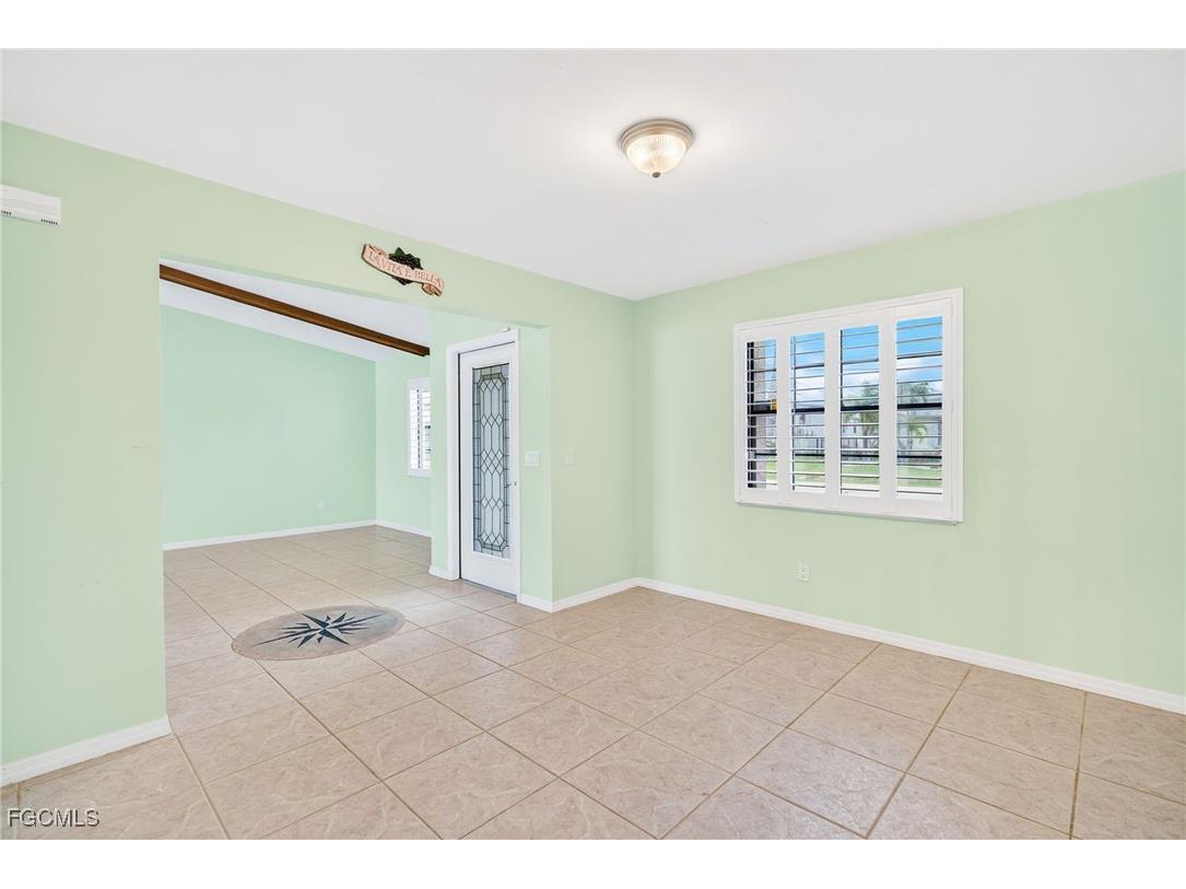2531 SE 25th Avenue Cape Coral FL 33904 2025019099 image20