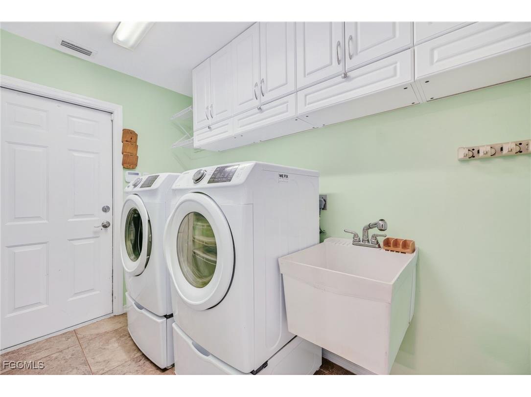 2531 SE 25th Avenue Cape Coral FL 33904 2025019099 image22