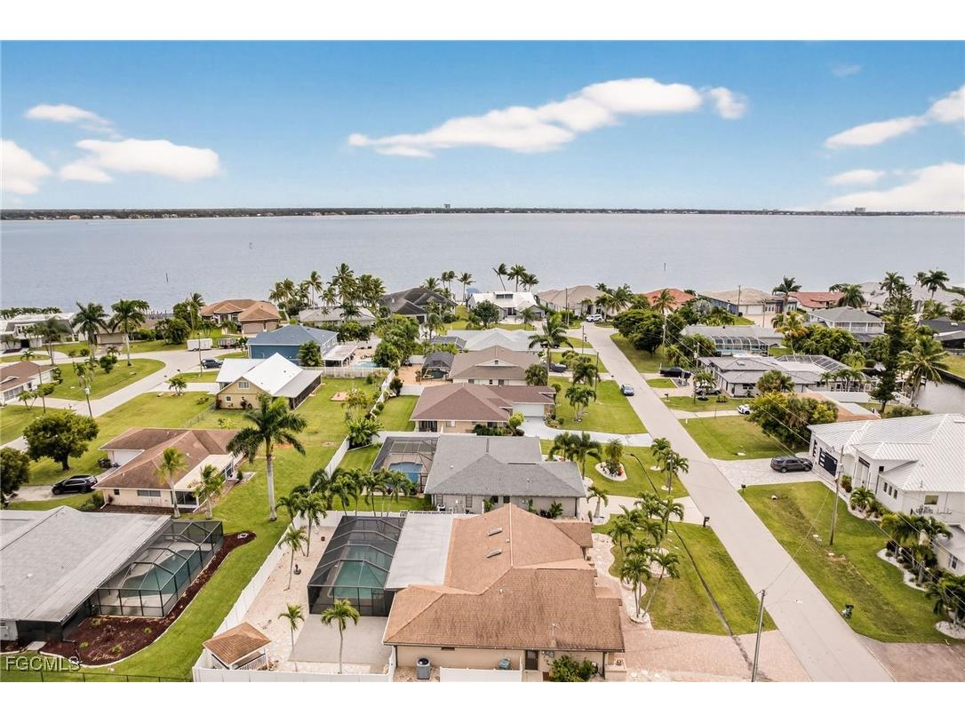 2531 SE 25th Avenue Cape Coral FL 33904 2025019099 image36