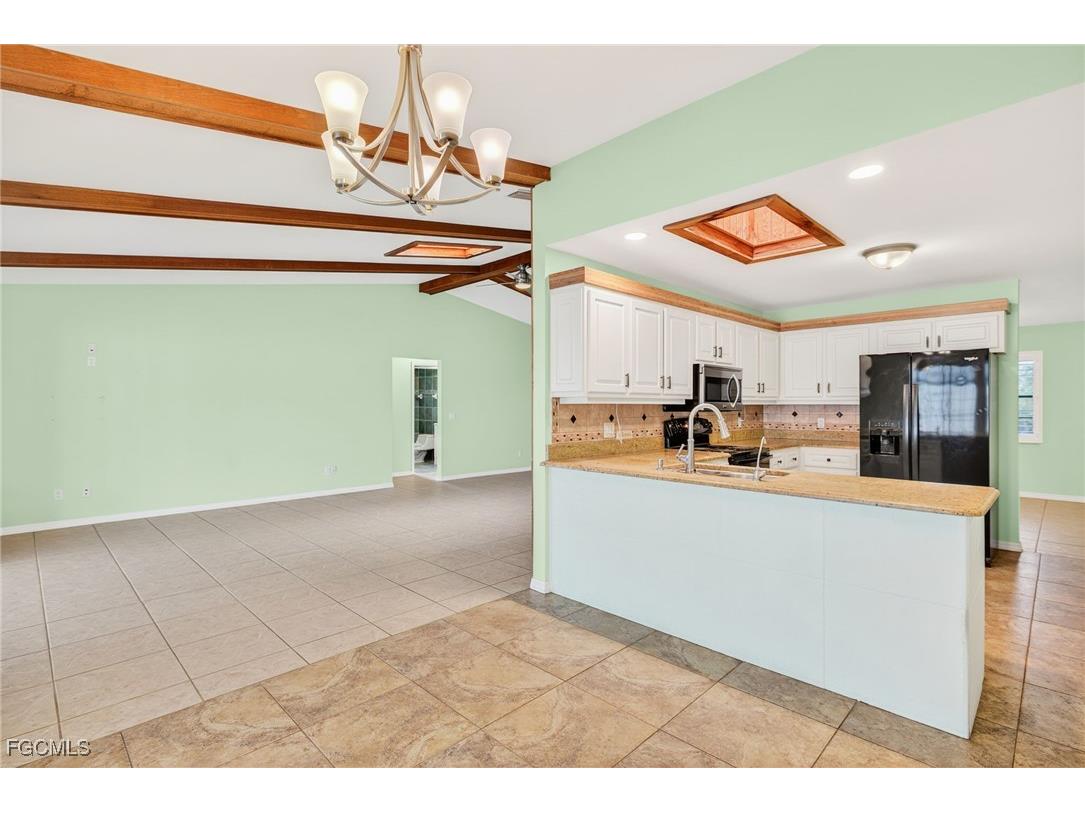 2531 SE 25th Avenue Cape Coral FL 33904 2025019099 image7