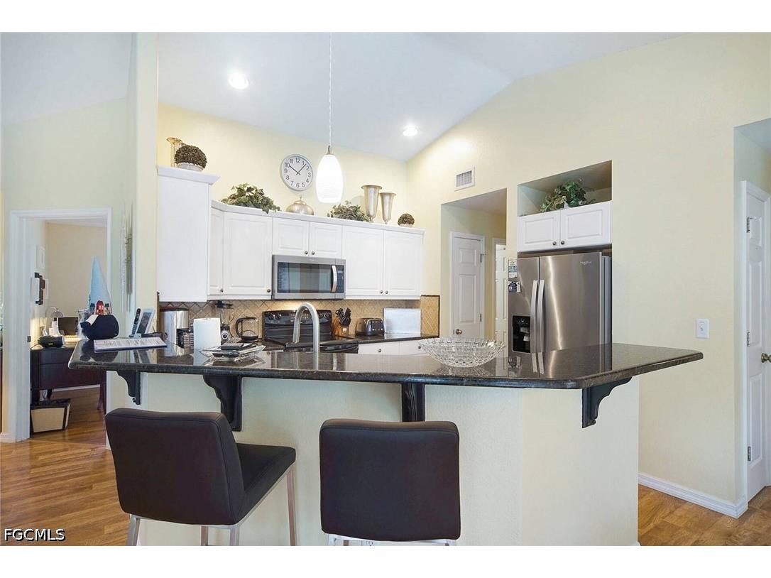 2531 SW 28th Place Cape Coral FL 33914 2026016940 image27
