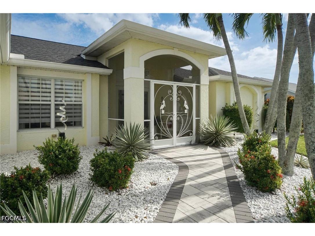 2531 SW 28th Place Cape Coral FL 33914 2026016940 image5