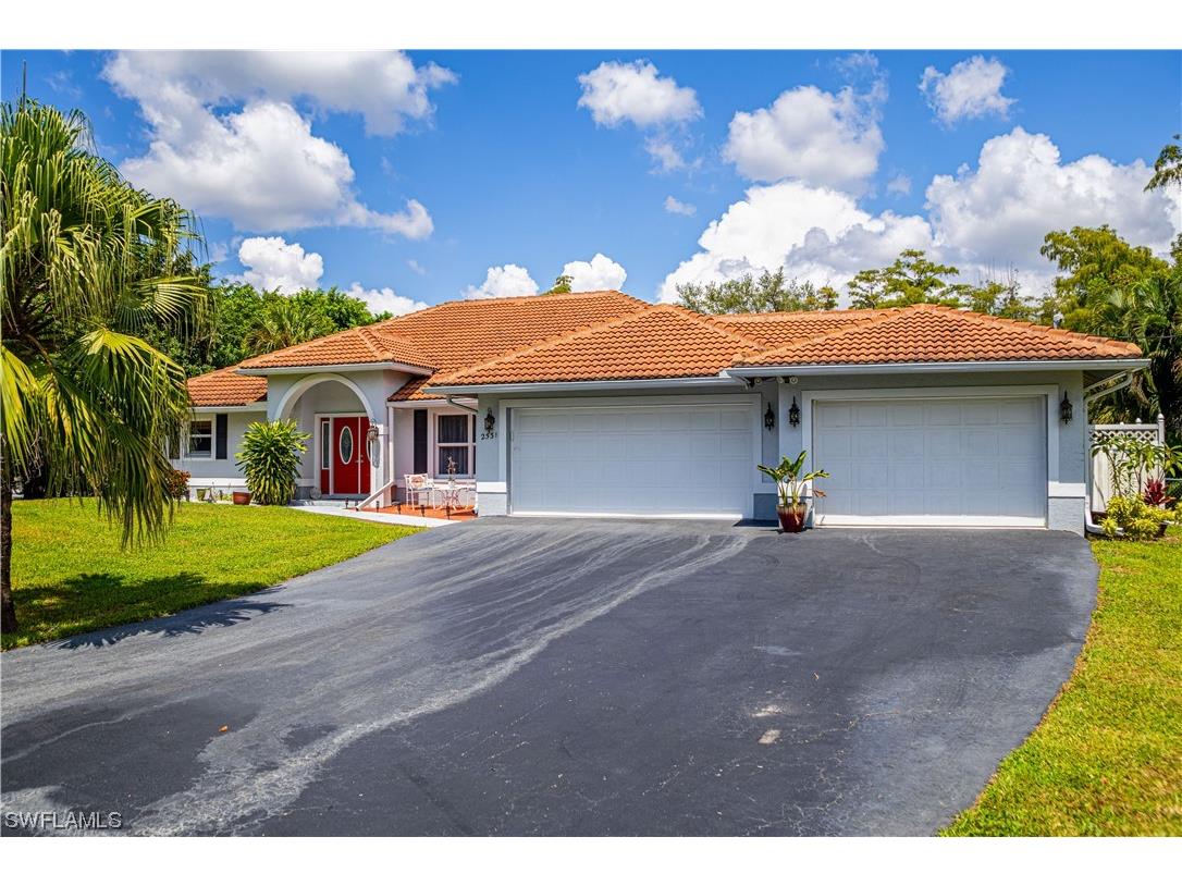 2531 White Boulevard Naples FL 34117 223069014 image1