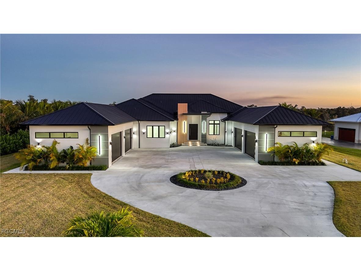 2532 Caloosa Shores Dr Labelle FL 33935 2025023624 image1