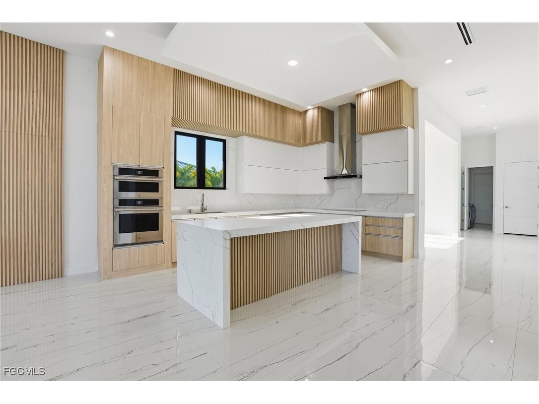 2532 Caloosa Shores Dr Labelle FL 33935 2025023624 image12