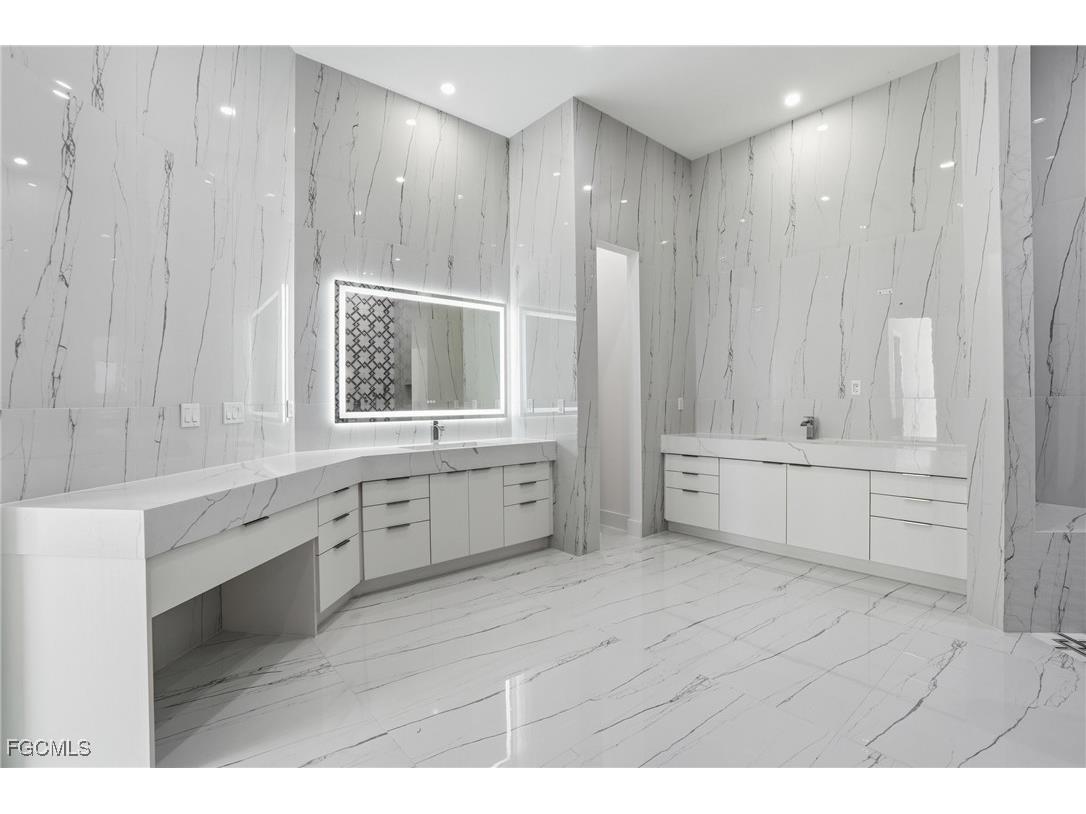 2532 Caloosa Shores Dr Labelle FL 33935 2025023624 image18