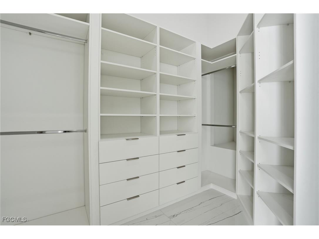 2532 Caloosa Shores Dr Labelle FL 33935 2025023624 image21