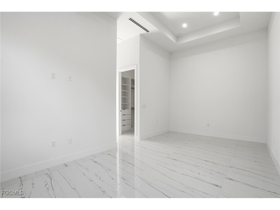 2532 Caloosa Shores Dr Labelle FL 33935 2025023624 image24