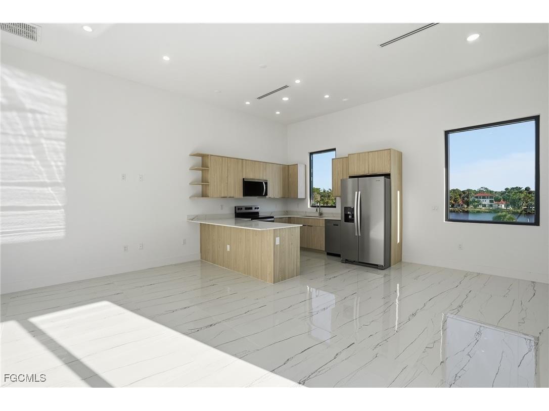 2532 Caloosa Shores Dr Labelle FL 33935 2025023624 image31