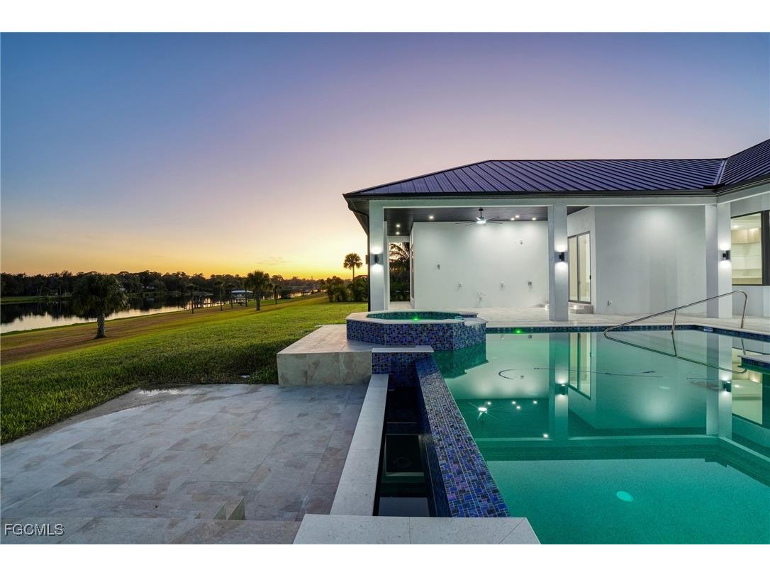 2532 Caloosa Shores Dr Labelle FL 33935 2025023624 image45