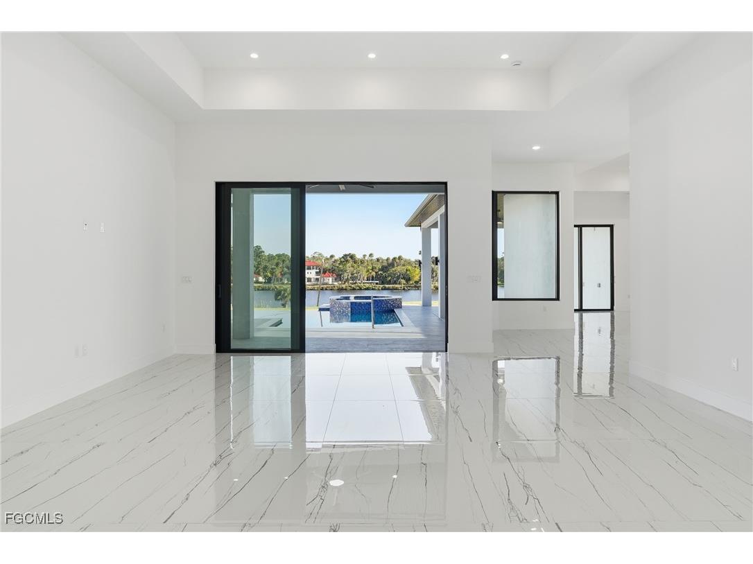 2532 Caloosa Shores Dr Labelle FL 33935 2025023624 image7