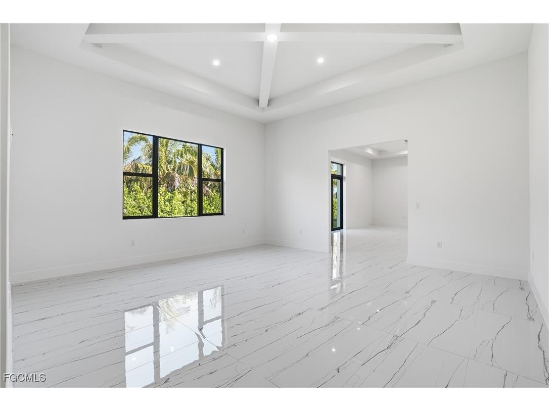 2532 Caloosa Shores Dr Labelle FL 33935 2025023624 image8