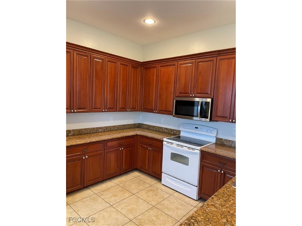 2533 Deerfield Lake Court Cape Coral FL 33909 2025018681 image23