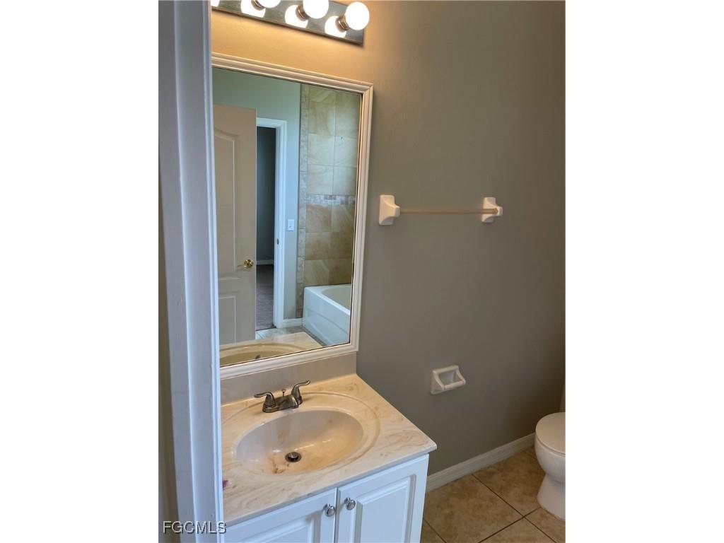 2533 Deerfield Lake Court Cape Coral FL 33909 2025018681 image31