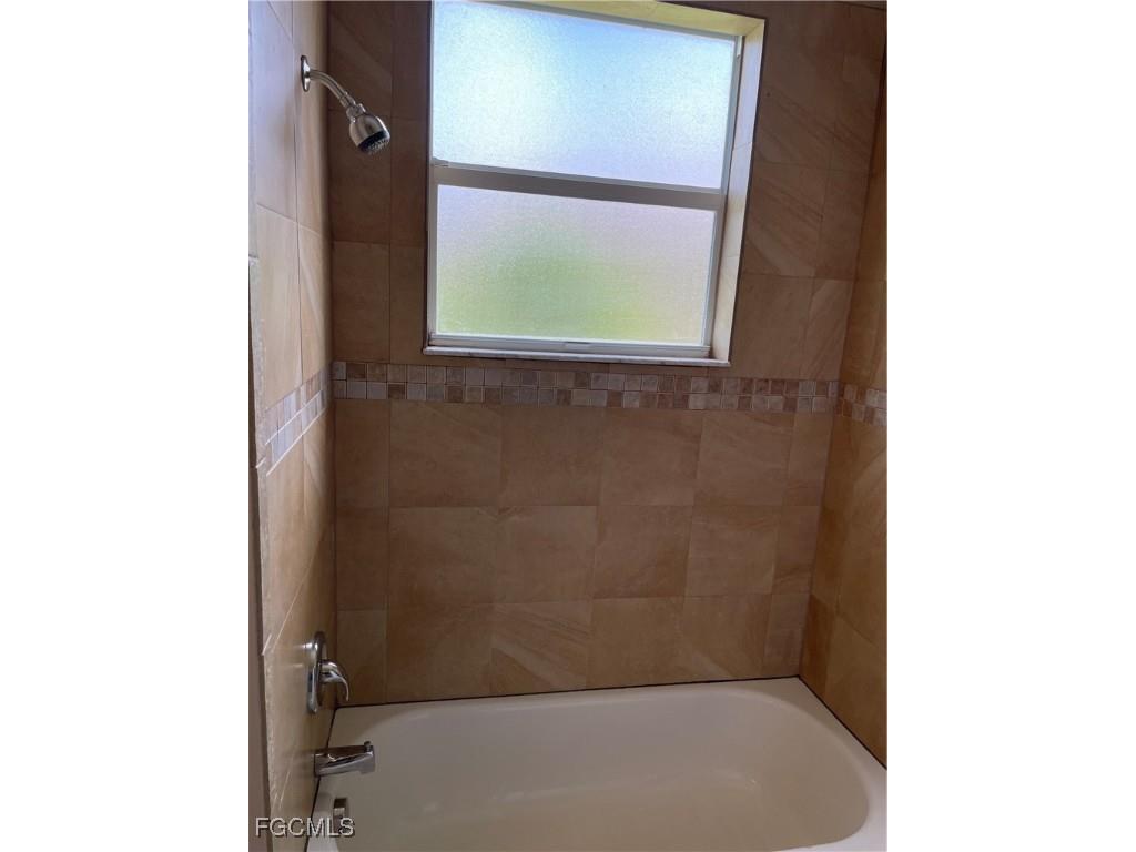 2533 Deerfield Lake Court Cape Coral FL 33909 2025018681 image32