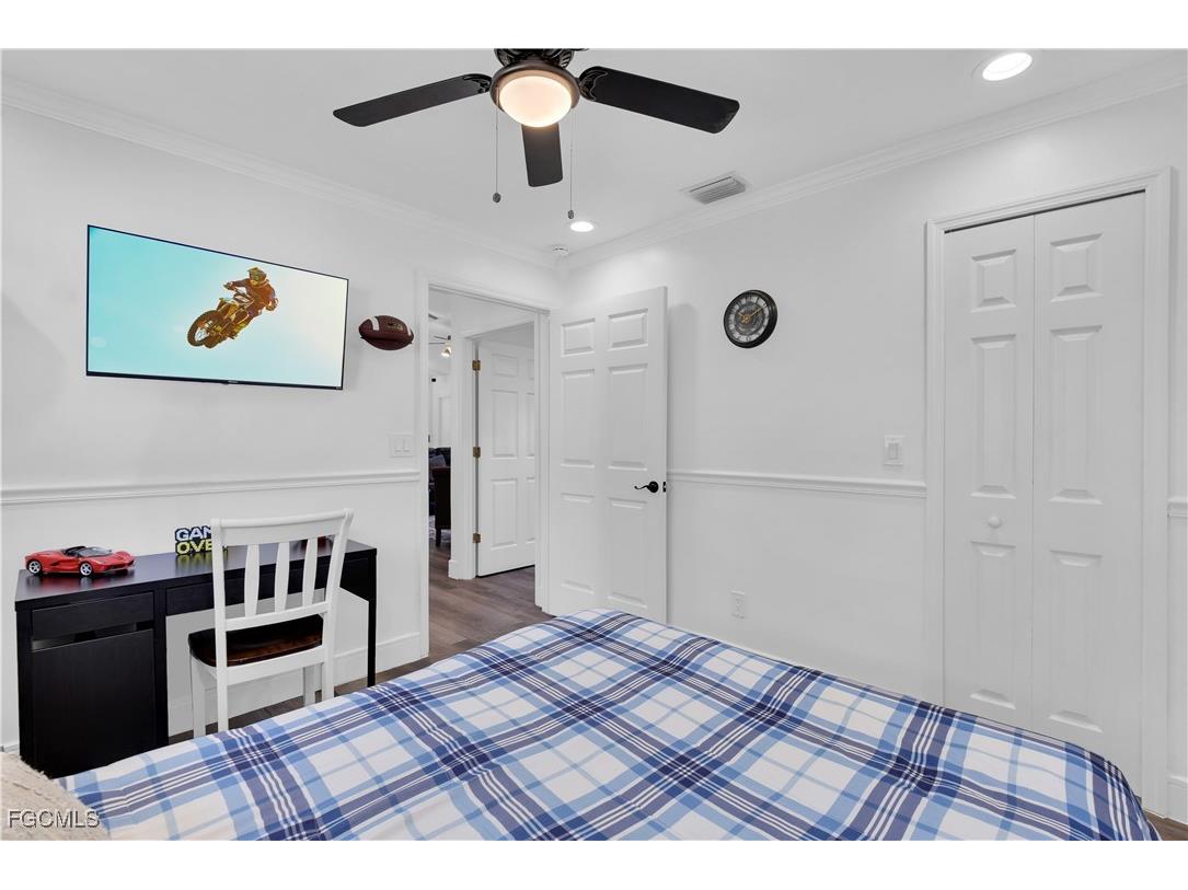 2533 SW 26th Avenue Cape Coral FL 33914 2025025297 image21