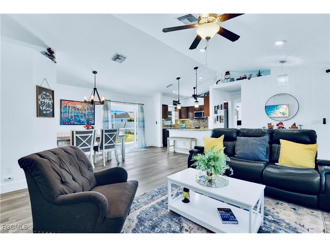 2533 SW 26th Avenue Cape Coral FL 33914 2025025297 image3