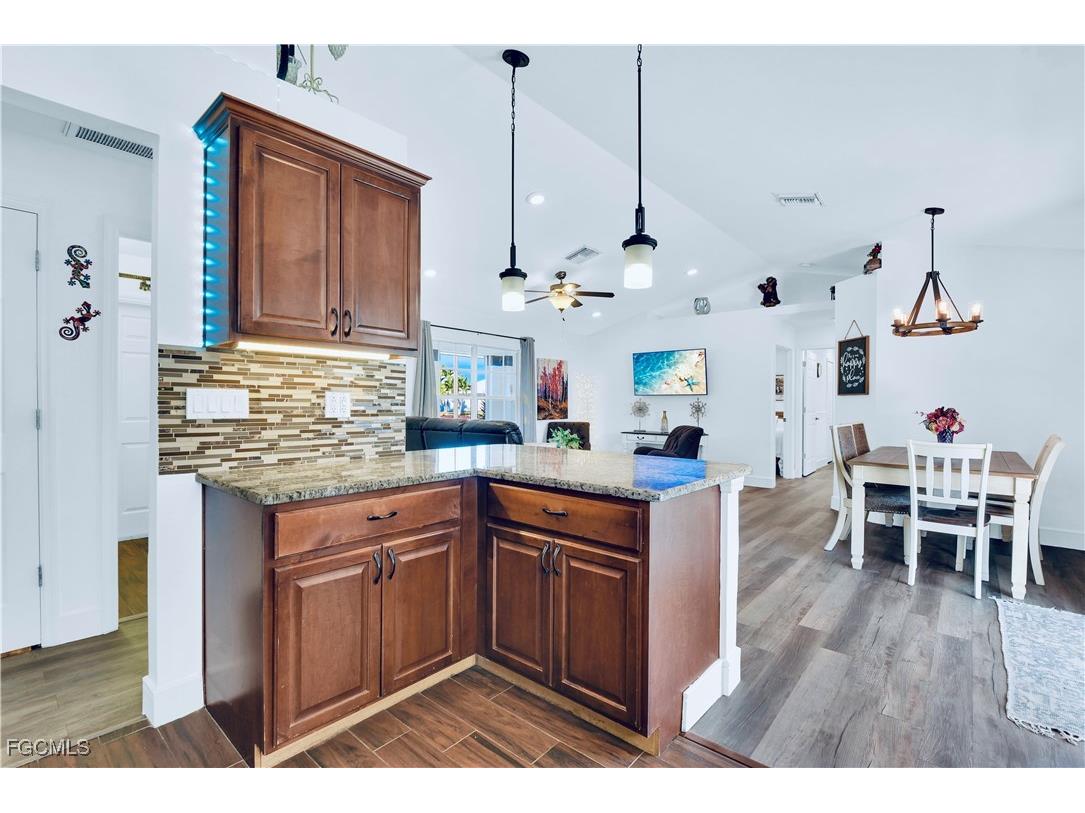 2533 SW 26th Avenue Cape Coral FL 33914 2025025297 image8