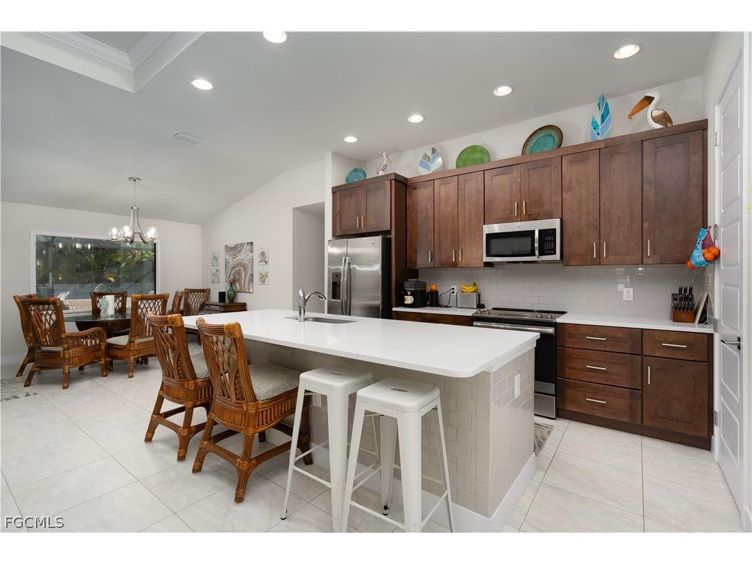 2533 SW 38th Terrace Cape Coral FL 33914 2026011787 image10
