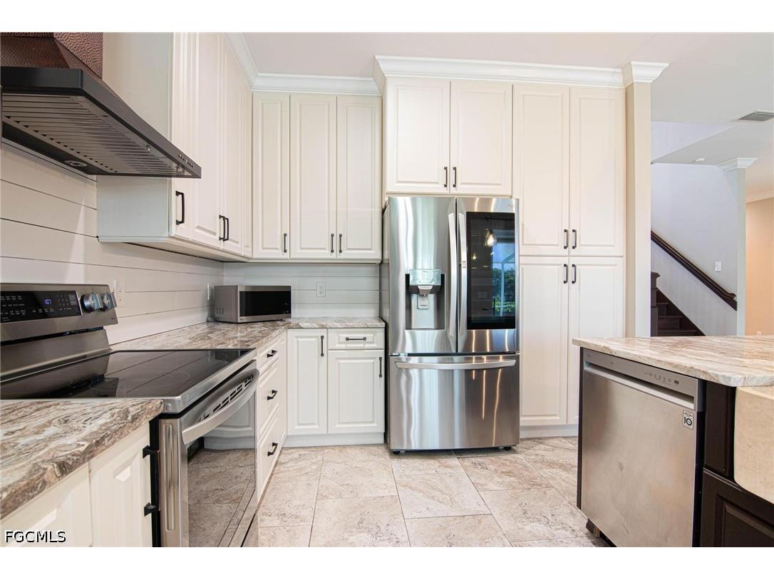 2534 Verdmont Court Cape Coral FL 33991 2026027533 image2