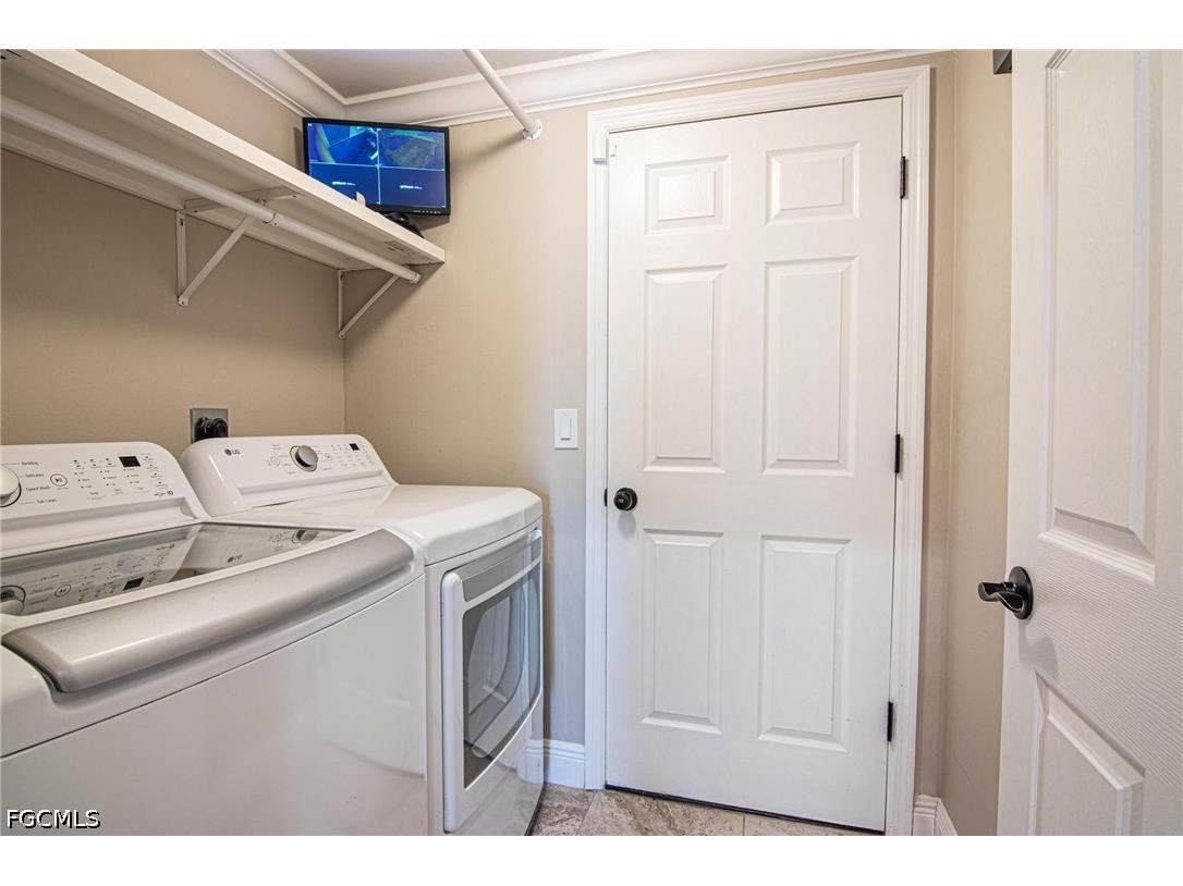 2534 Verdmont Court Cape Coral FL 33991 2026027533 image28