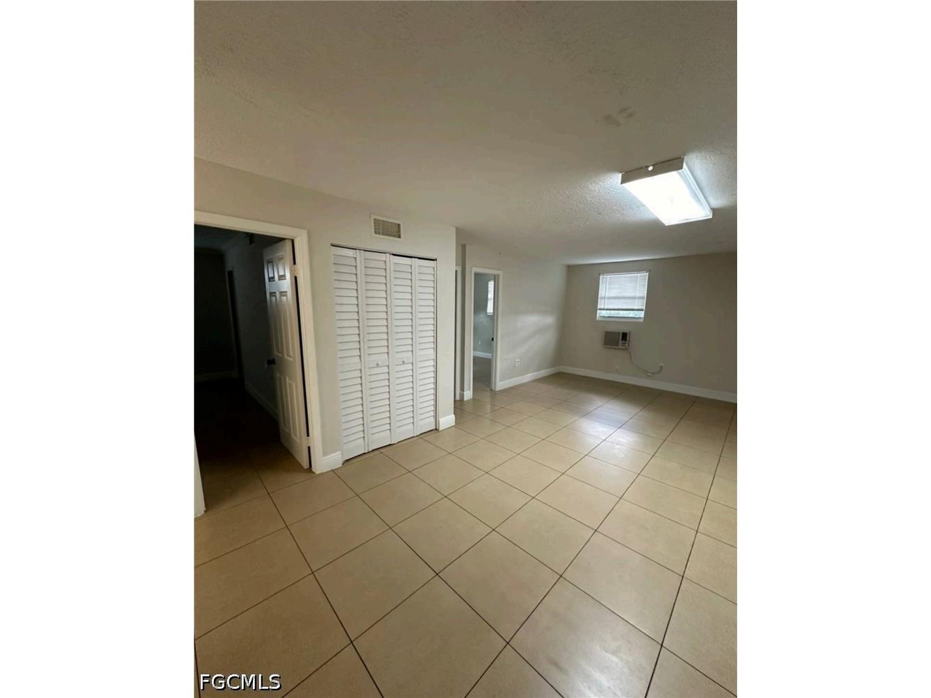 2535 Parkway Street Fort Myers FL 33901 2026015688 image6