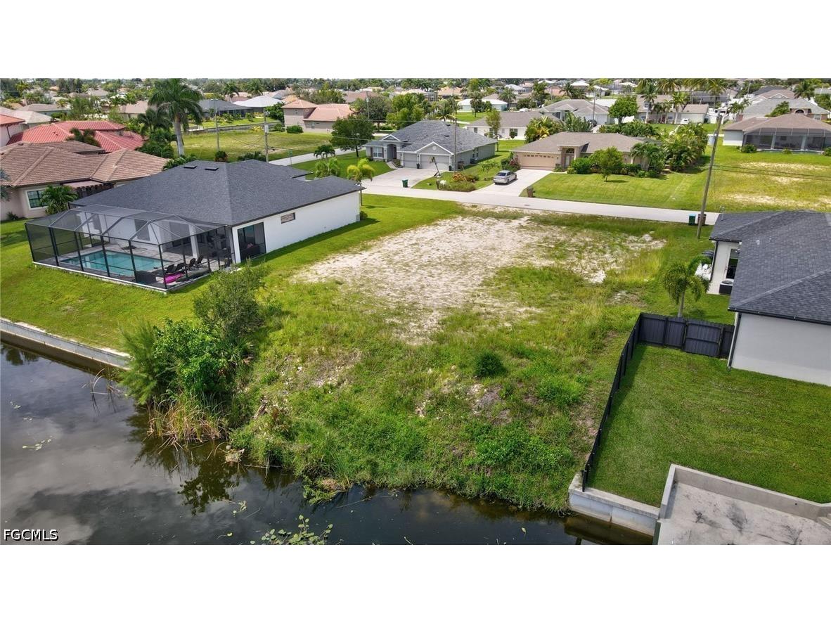 2535 SW 11th Avenue Cape Coral FL 33914 2026026635 image4