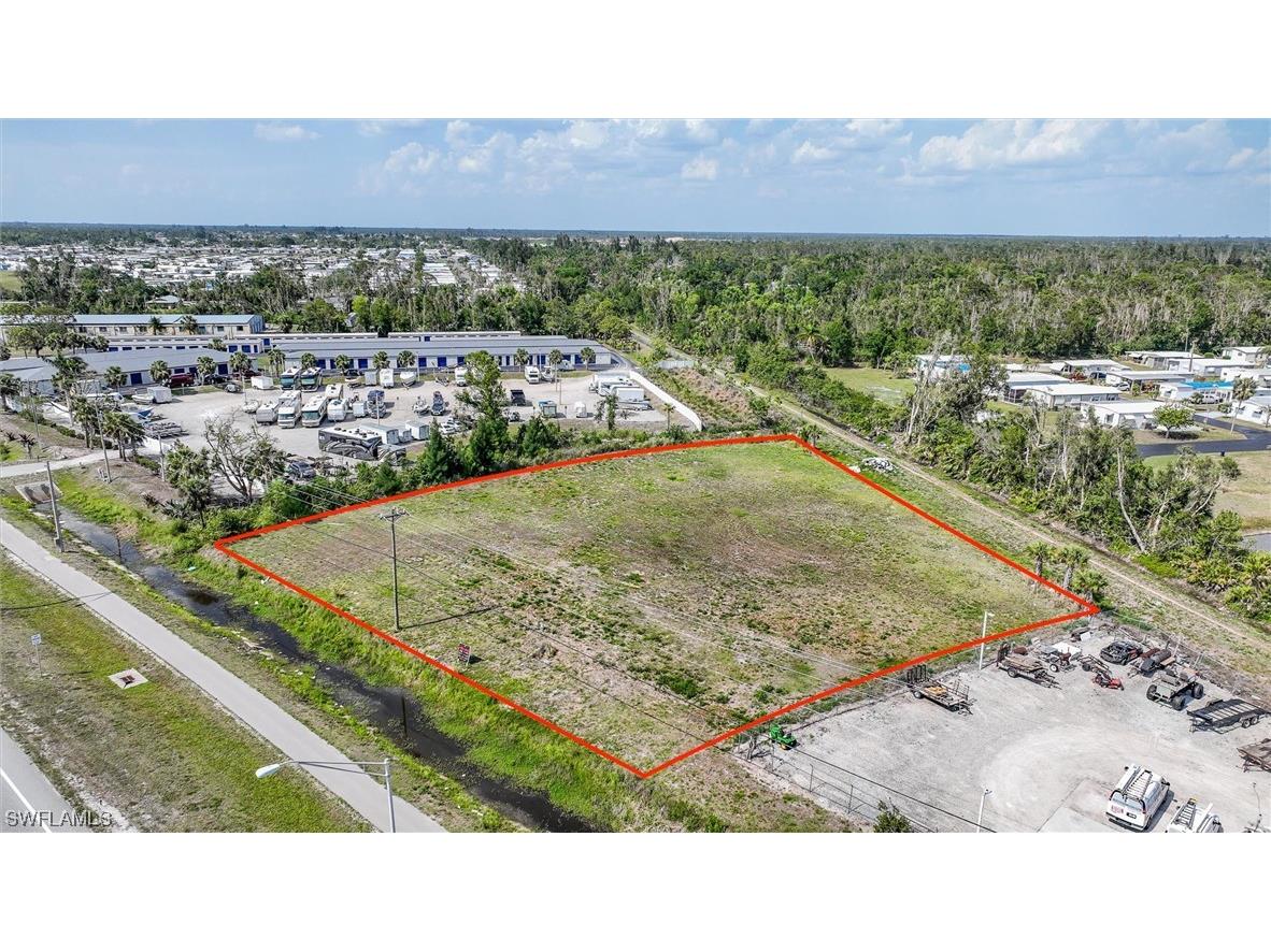 2536 N Tamiami Trail North Fort Myers FL 33903 223029868 image1