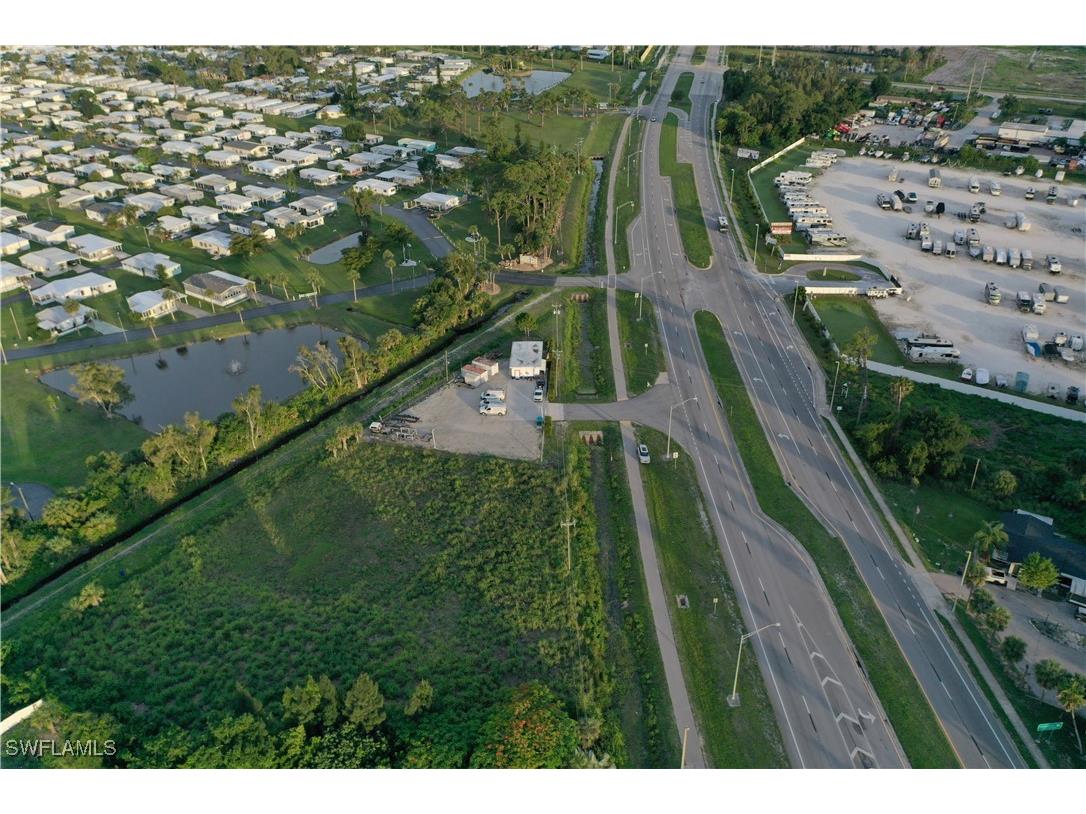 2536 N Tamiami Trail North Fort Myers FL 33903 225054520 image2