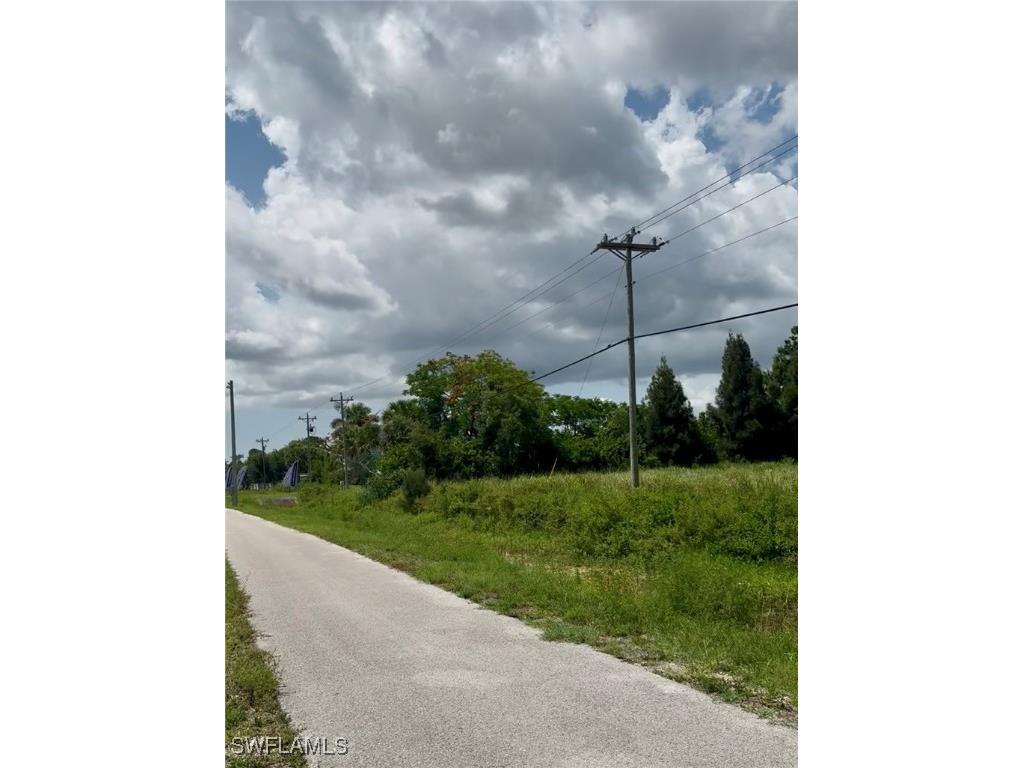 2536 N Tamiami Trail North Fort Myers FL 33903 225054520 image4